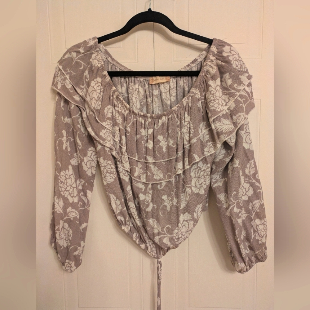 Altar'd State White and Gray Floral Blouse